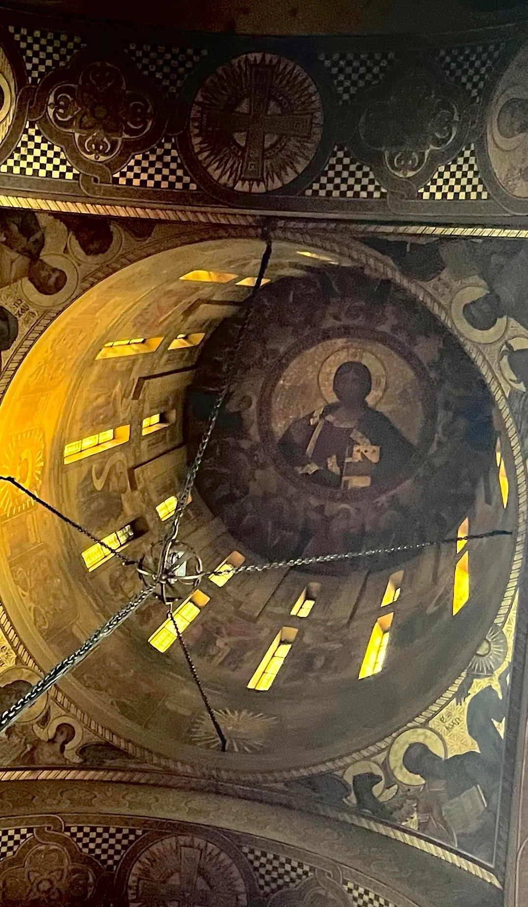 cupola biserica Curtea de Arges